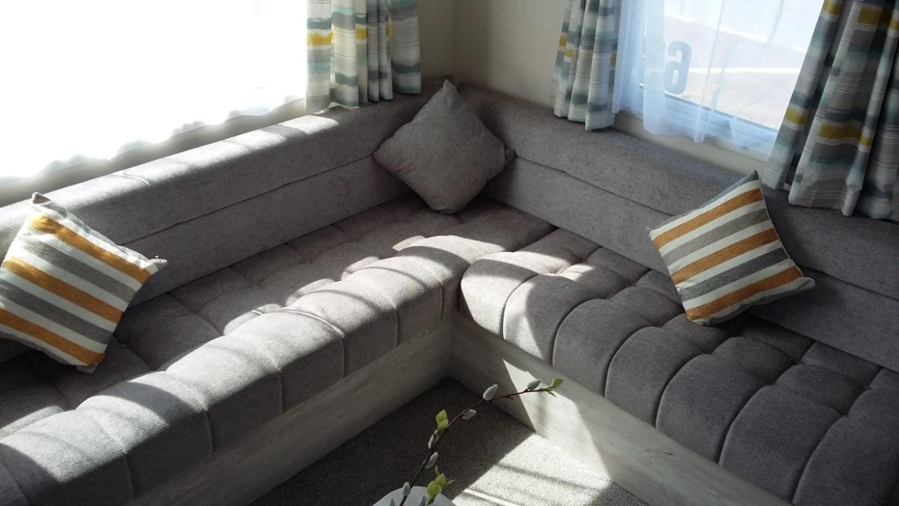 Kingdom Holiday Park - Parrot Millom Esterno foto